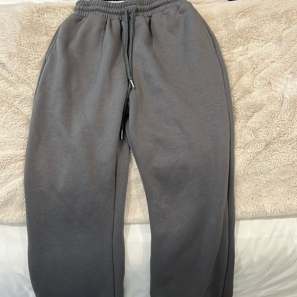 sweatpants